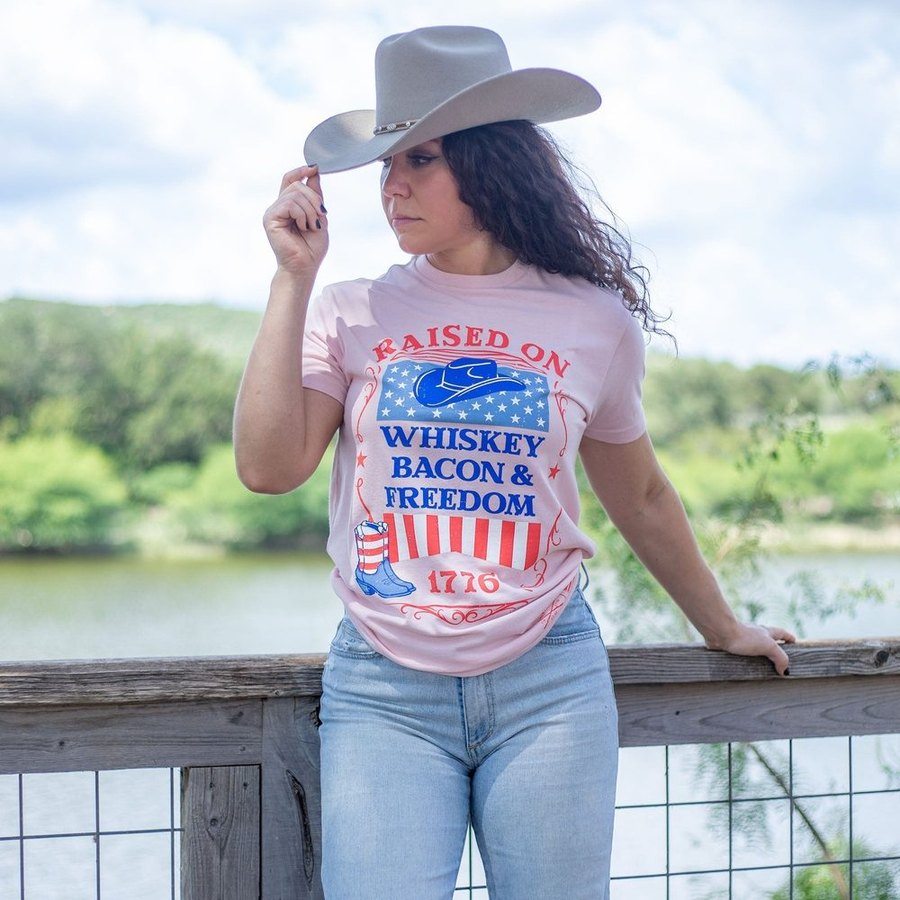 Grunt Style Women's Raised Right Boyfriend Fit T-Shirt - Light Pink