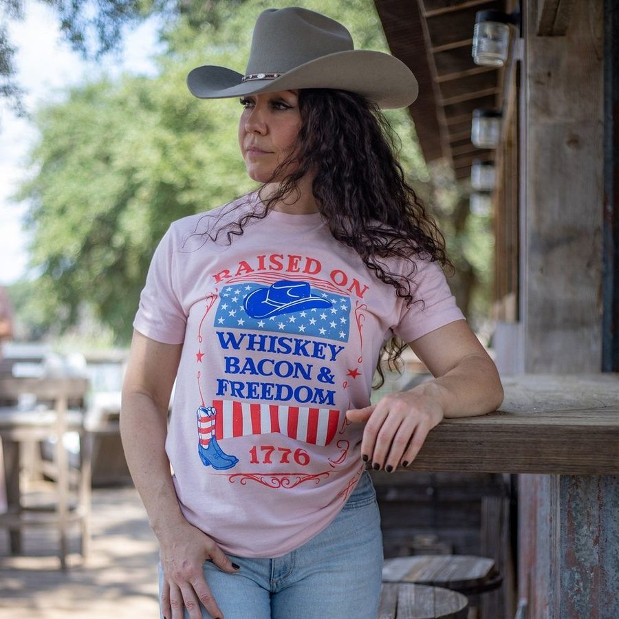 Grunt Style Women's Raised Right Boyfriend Fit T-Shirt - Light Pink