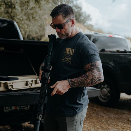 Grunt Style Rifle Flag 2.0 T-Shirt - Charcoal